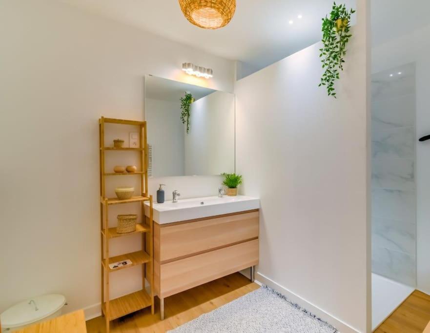 2 Bedroom Apartment In The Heart Of Marseille Luaran gambar